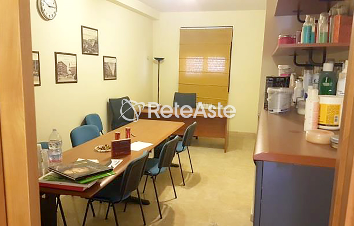 Laboratorio - In evidenza su Aste tra privati