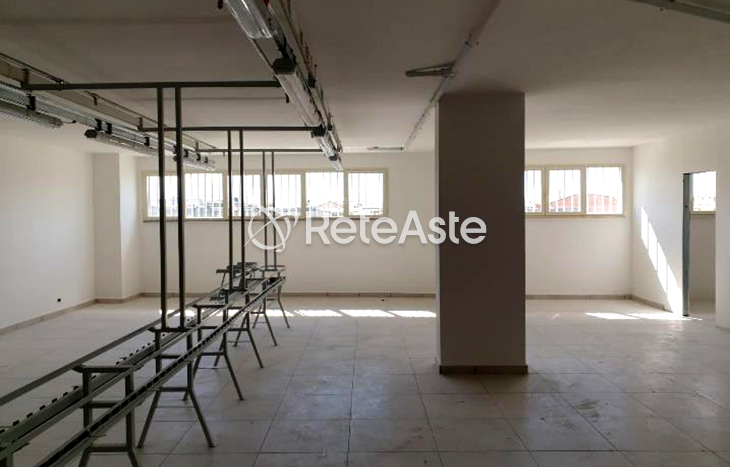 Laboratorio - In evidenza su Aste tra privati