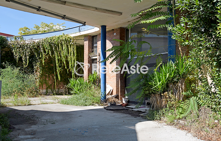 Capannone Industriale - In evidenza su Aste tra privati